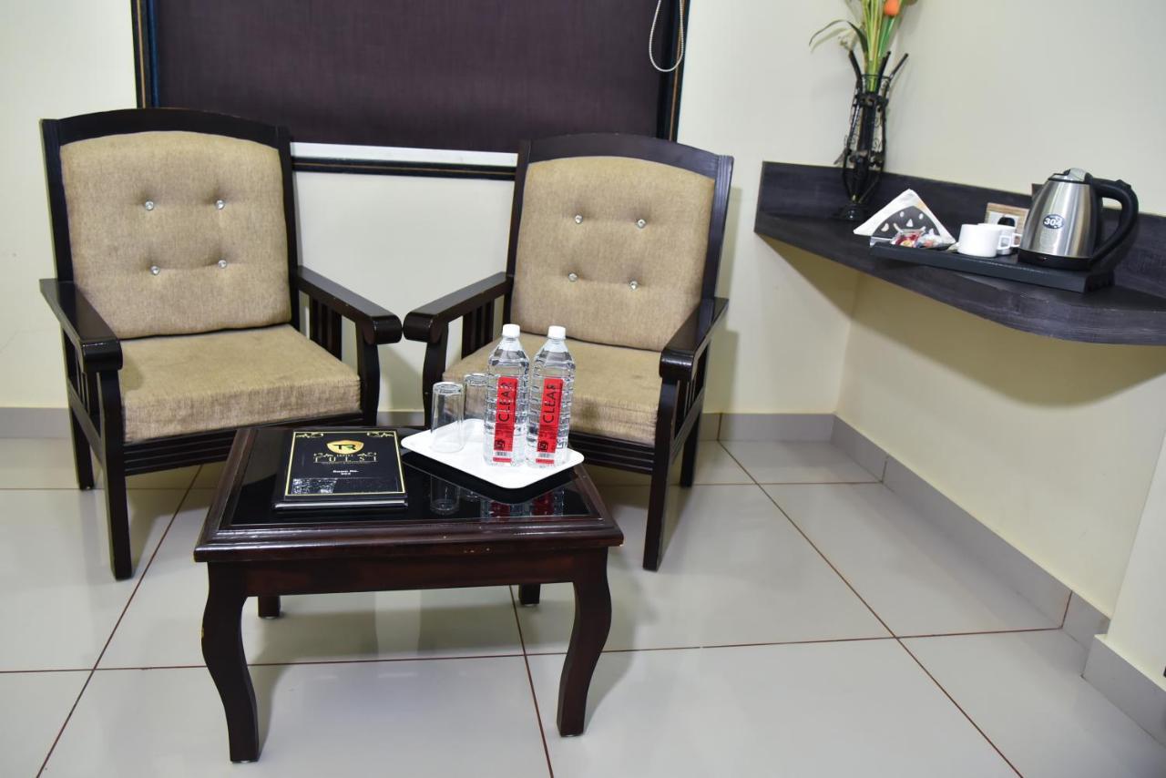 Hotel Tulsi Residency 부지 외부 사진