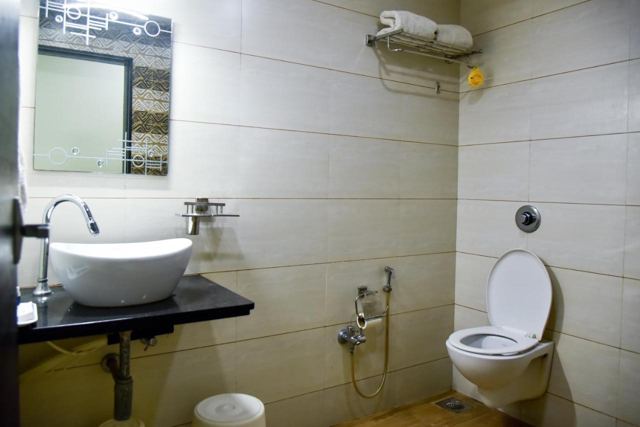 Hotel Tulsi Residency 부지 외부 사진